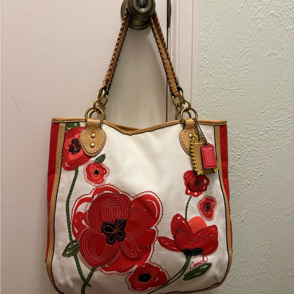 Rare Coach Floral Appliqué Tote 22479